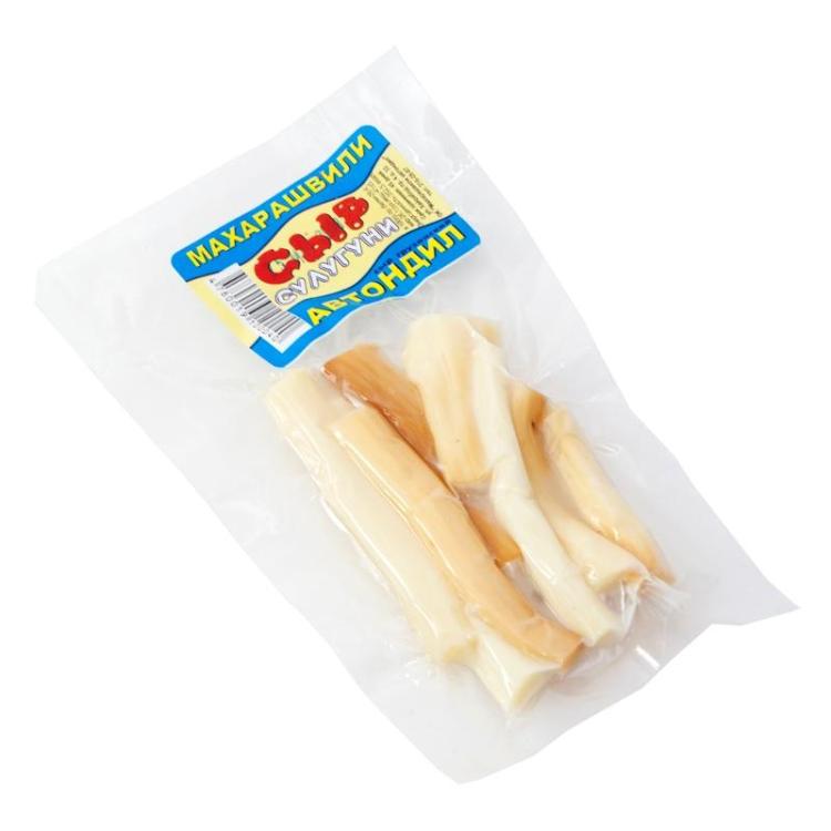 сыр сулугуни и имеретинский. сыр сулугуни блинчики. домашний сулугуни. сулугуни упаковка. сыр в морозилке.